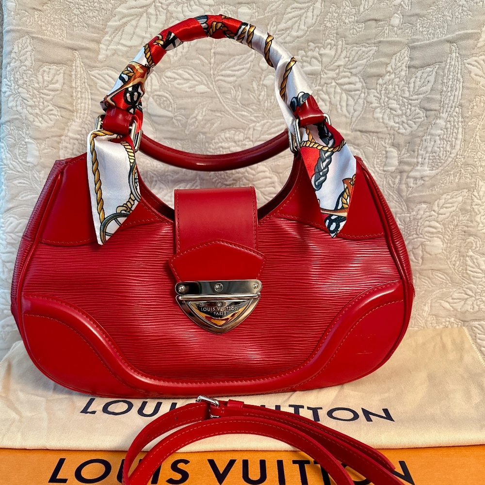 Vintage Louis Vuitton Montaine Sac Handbag Epi Leather